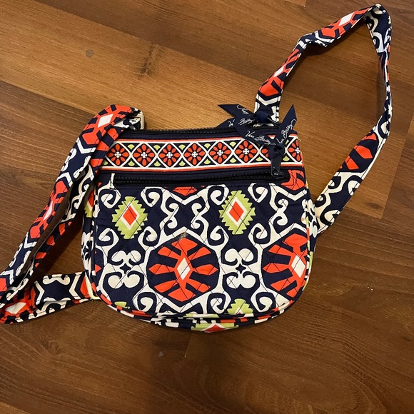 Vera Bradley Crossbody Bag - Picture 1 of 1